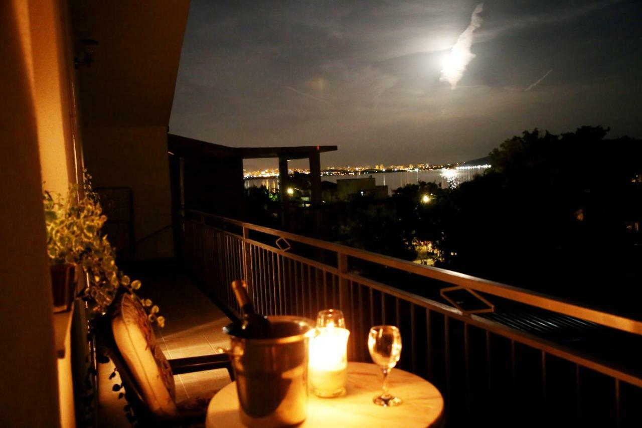 Apartments Rose Kaštela エクステリア 写真